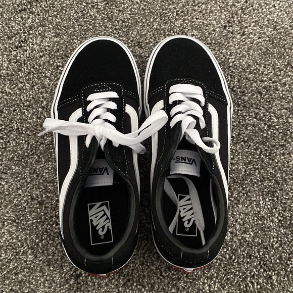 Youth Ward Vans NITB - Picture 7 of 10